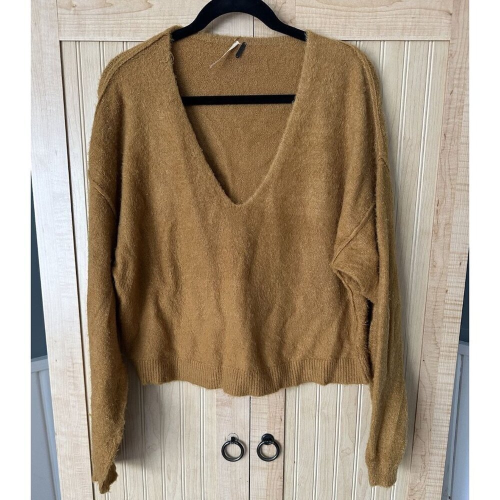 Free‎ People Princess Sweater Gold Fuzzy Vneck Pullover S - Picture 2 of 5